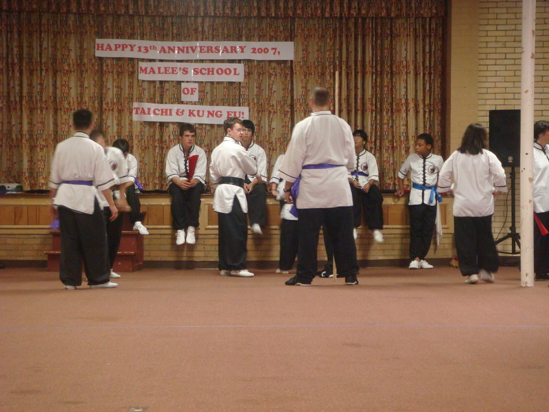 Image: /media/?path=/sports/Kung Fu/2007-10-06 Malee's School's 13 Anniversary/20071006-135748-0.jpg